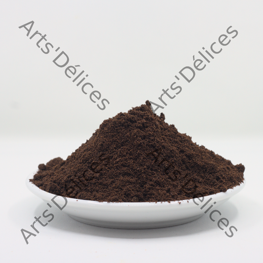 poudre de vanille bourbon dans soucoupe